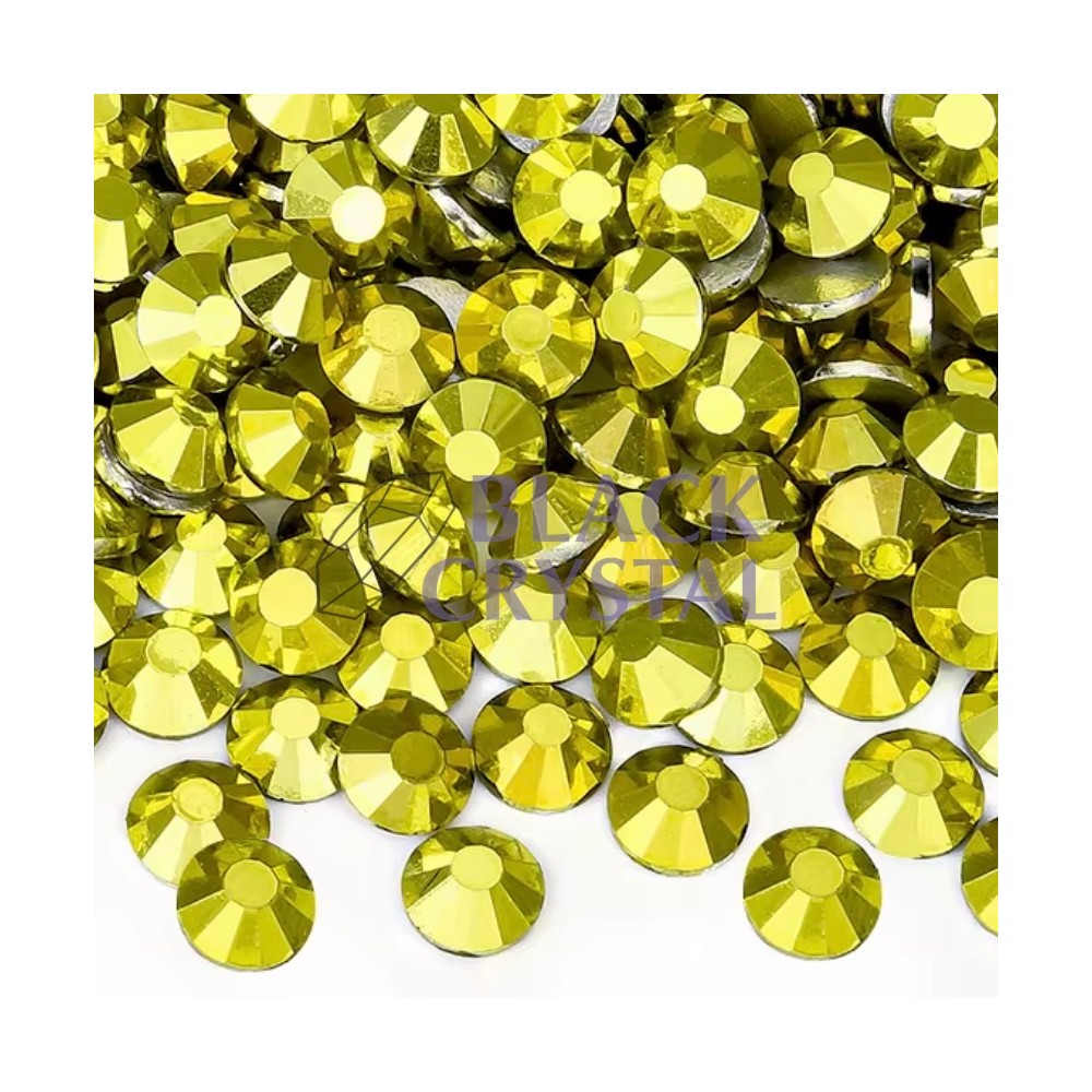 KRYSZTAŁKI DO PRZYKLEJANIA NA UBRANIE