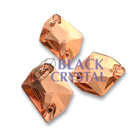 Złote kryształki ozdobne o eleganckim połysku, idealne do strojów tanecznych i scenicznych.