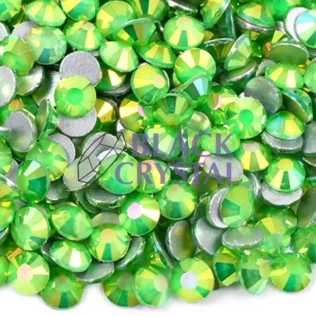 ZIELONE CYRKONIE DO OZDABIANIA BLACK CRYSTAL