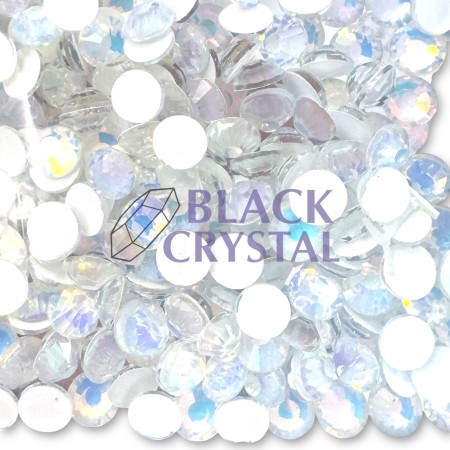 Białe szklane cyrkonie na ubrań