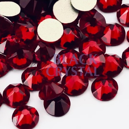 CYRKONIE DARK SIAM SS16 RHINESTONES KAMIENIE OZDOBNE