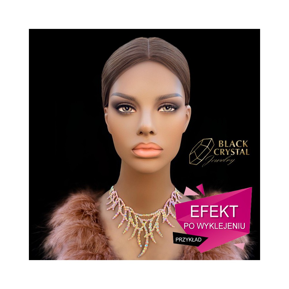 Przykład po wyklejeniu bazy pod naszyjnik - Gianna